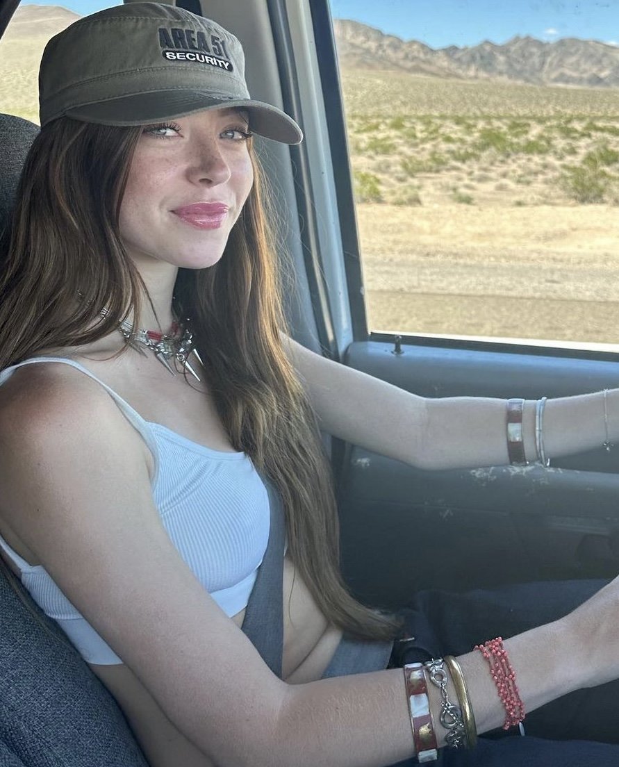 Another Teen Tiktoker Swallowing Cum #7FMs4ElY