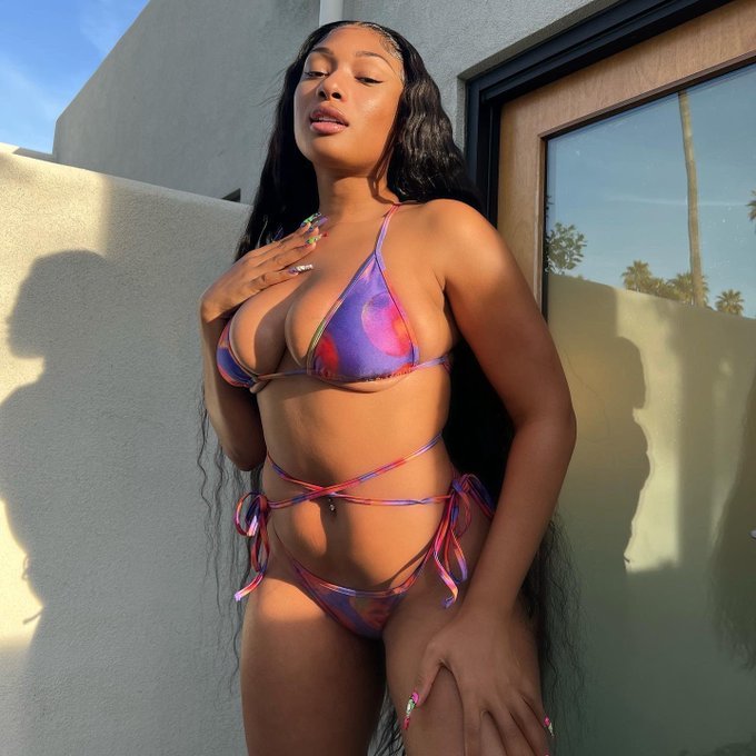 Bikini Season #ExBp65j7