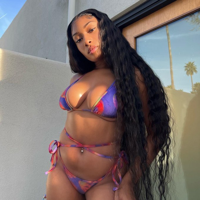 Bikini Season #oN4HYu0h