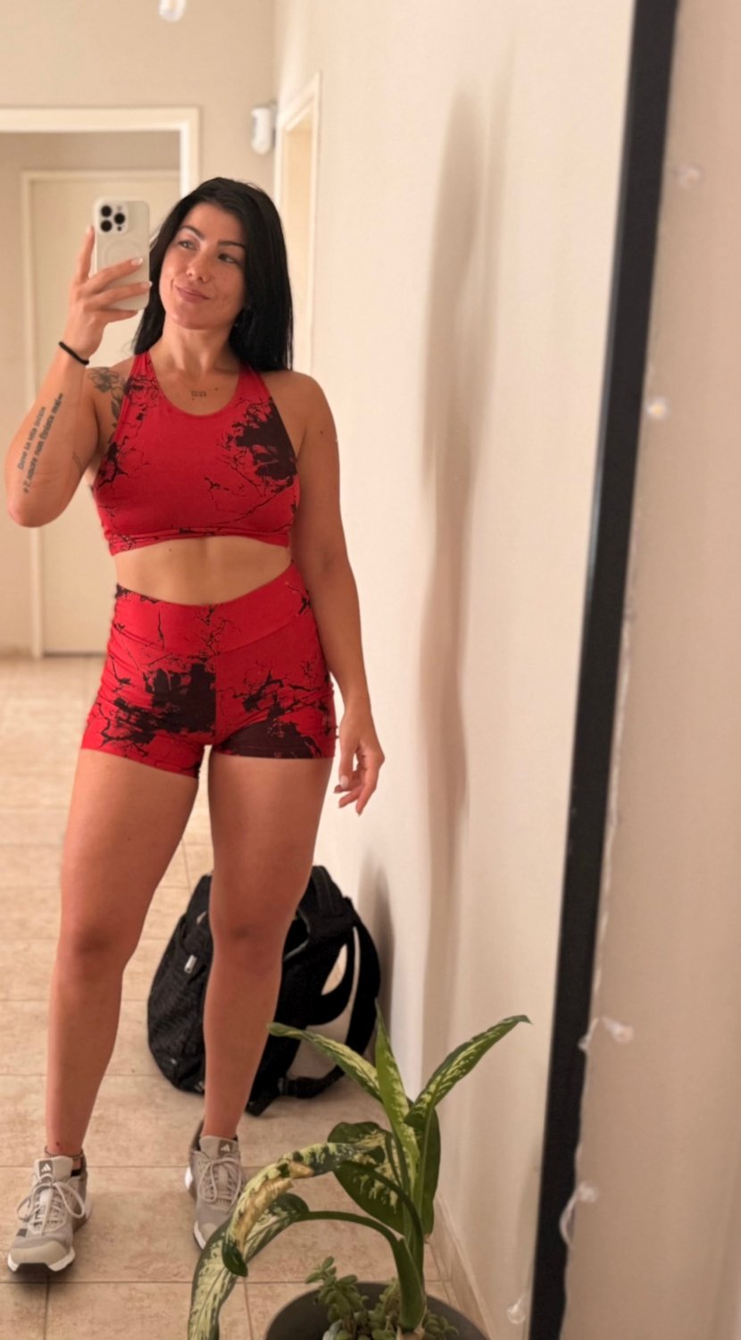 Always happy to show off my fit body #XDb5SHRL