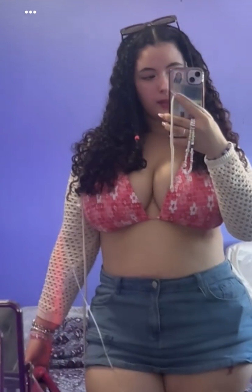 Puta tetona buenota, pendeja humillada #JaA5d93C